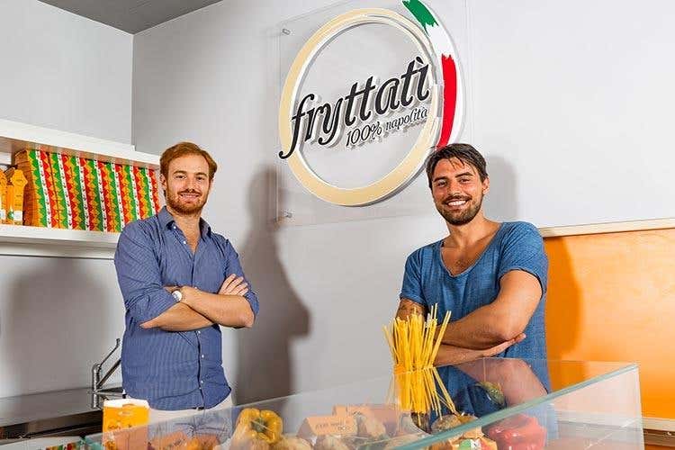 Paolo e Vito Esposito (Fryttatì, lo street food napoletano a Roma 
Timballi di pasta fritti per tutti i gusti)