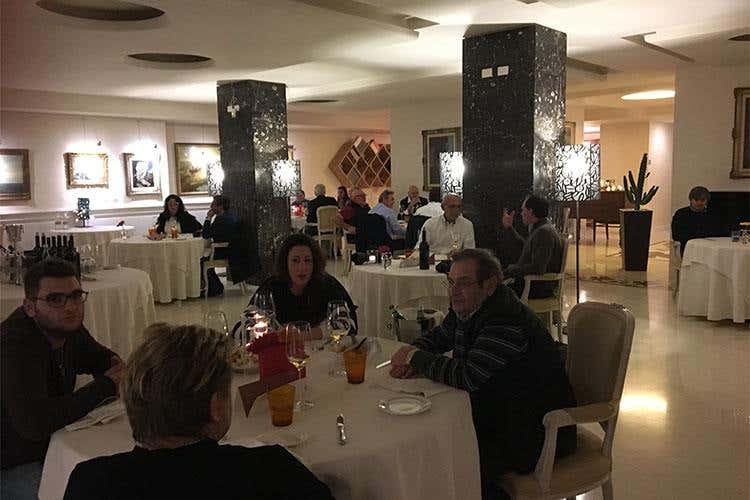 Gennaro Esposito da Umberto De Martino
Duetto in cucina al Florian Maison
DA FINIRE