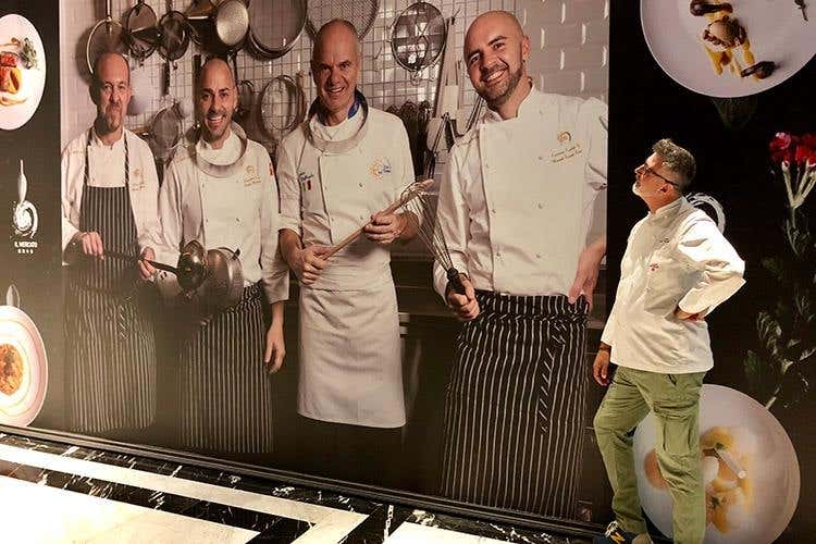 Gianni Tarabini all'ingresso de Il Mercato (Gianni Tarabini da Derflingher a Taiwan 
Due serate a base di eccellenze italiane)