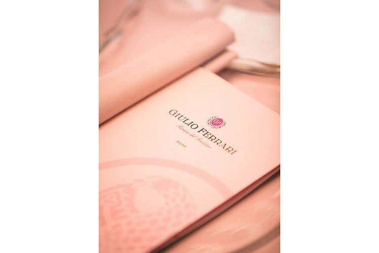 (Giulio Ferrari Rosé 
Esclusiva Riserva di grande intensità)