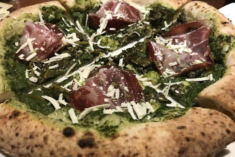 (Gli spicchi di gusto di Diego Vitagliano 
Pizze gastronomiche a Milano da Cocciuto)