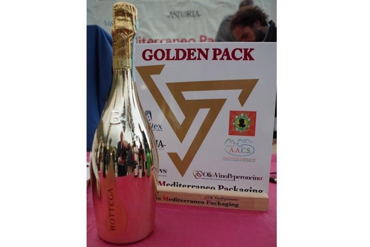 (Golden Pack ha premiato 
i “vestiti” di oli, vini e spirits)