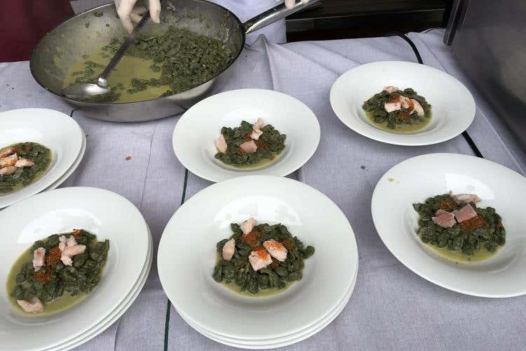 (Gourmet Skisafari in Alta Badia 
Sotto la neve, successo per 7 cuochi)