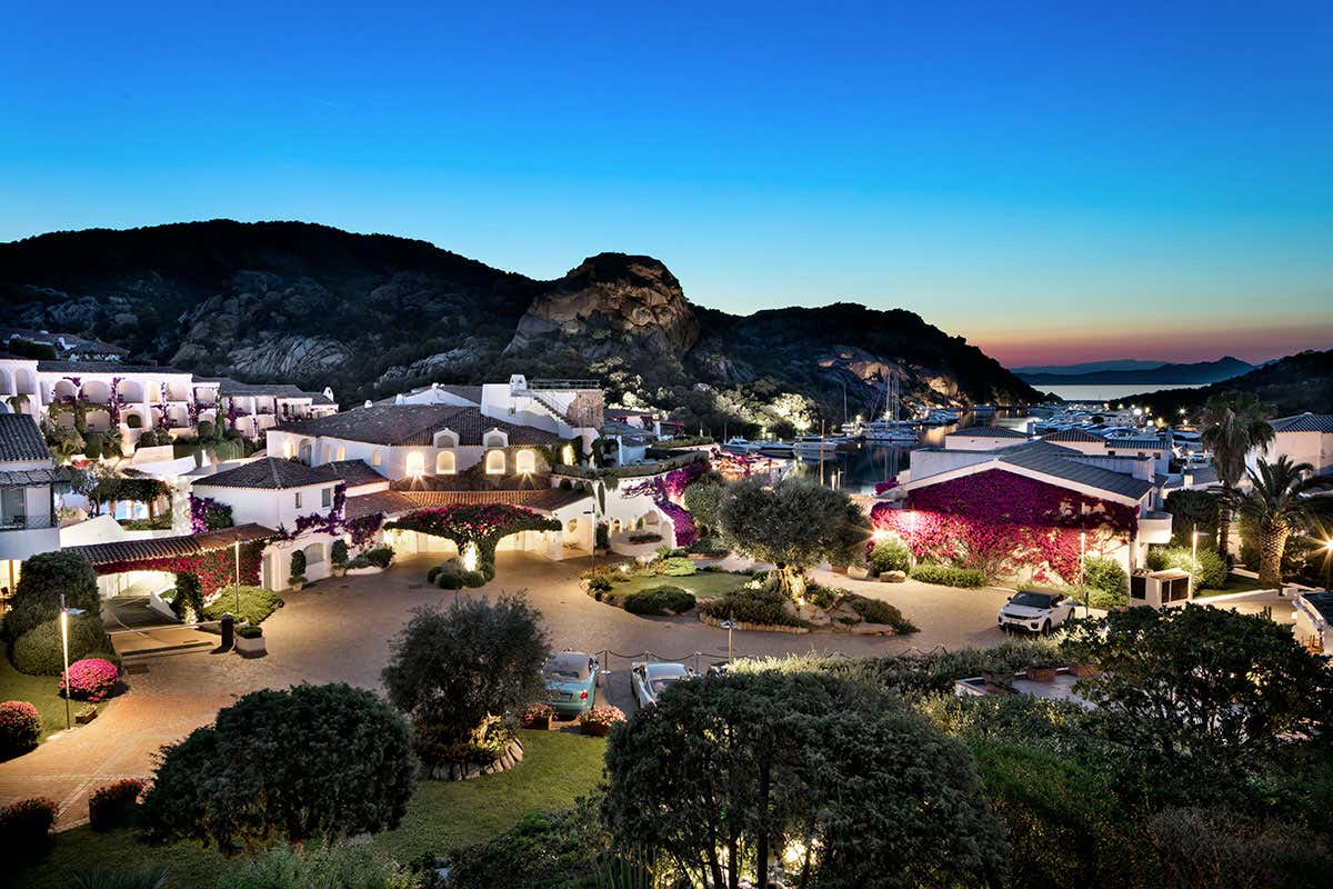 La visuale area del complesso del Grand Hotel Poltu Quatu