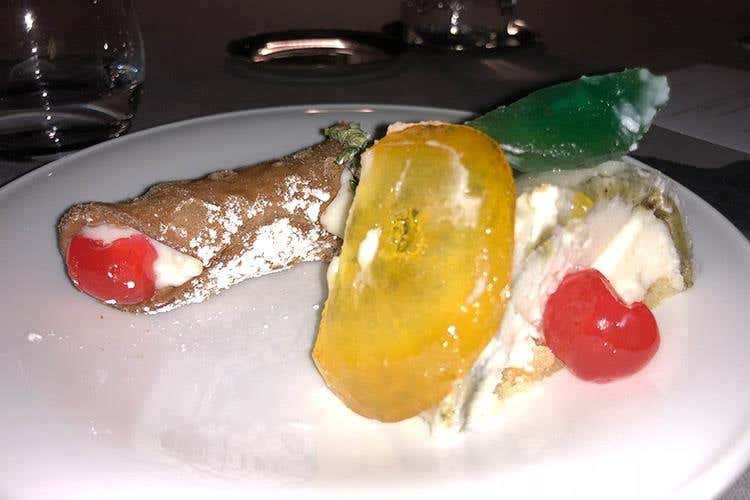 Il Cannolo siciliano e la Cassata (Grand Siècle di Laurent-Perrier 
Blend di tre annate, un equilibrio perfetto)