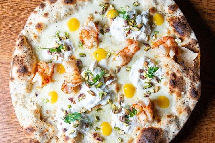 (Grani & Luppoli firmato Ferro Beverage 
Alla pizzeria Da Ezio la 4ª tappa del tour
)