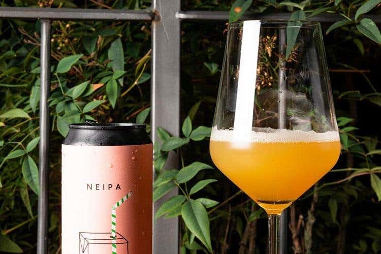 (Grani & Luppoli firmato Ferro Beverage 
Alla pizzeria Da Ezio la 4ª tappa del tour
)