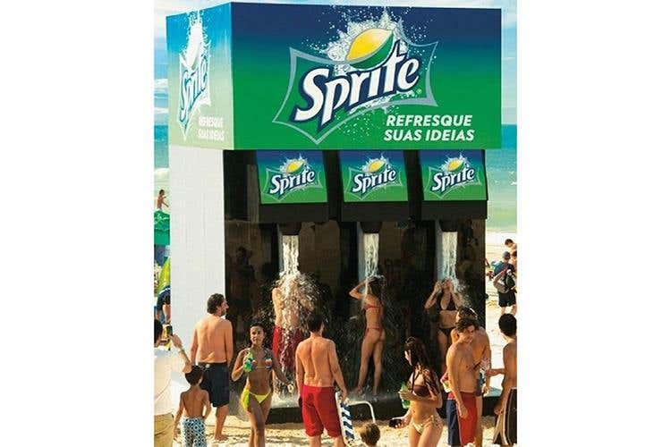 (Guerrilla marketing, comunicare 
in modo... £$unconventional$£)