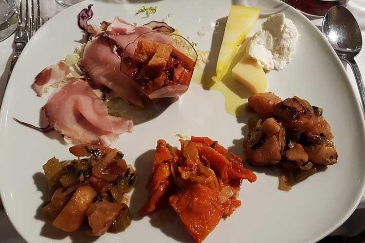 Antipasto (Guida Osterie d’Italia 2018 di Slow Food 
275 le Chiocciole, 176 i nuovi inserimenti)