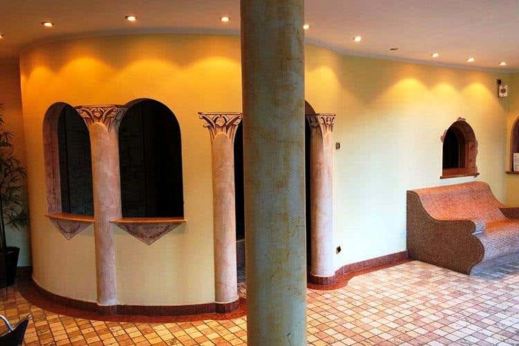 (Hotel Canada a Pinzolo 
Dall'America una storia trentina)