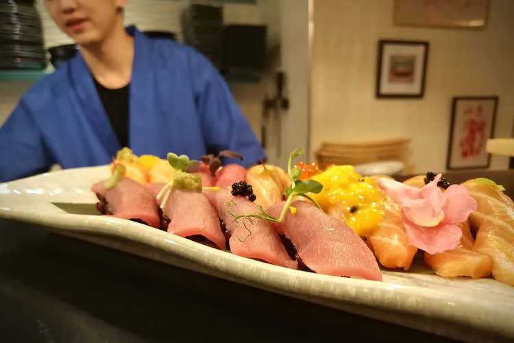 (Huobi Mercato Orientale 
Il tempio romano dei sapori asiatici)