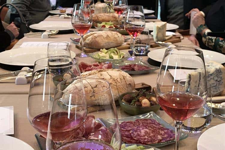 (I fratelli Lebano e Cerea firmano
il pranzo della domenica all'Hotel Gallia )