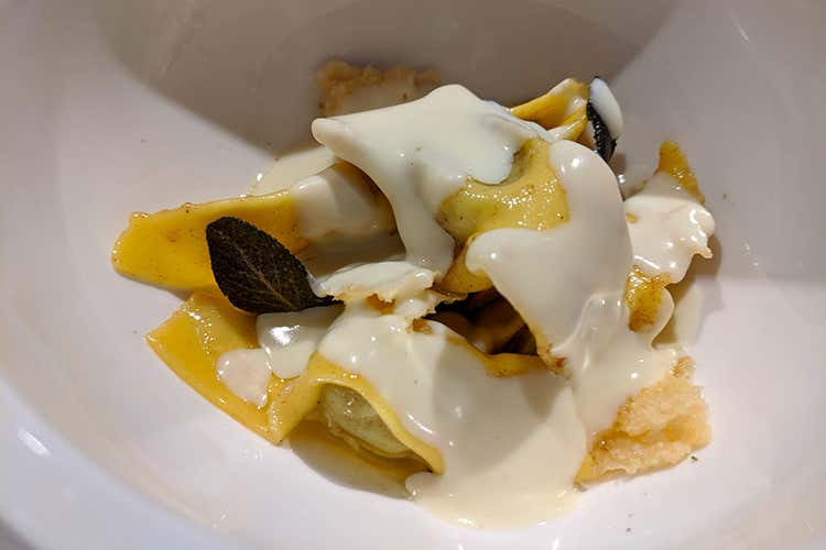 I casoncelli di Diego Papa, come da tradizione (I menu scomposti dei fratelli Papa 
Sapori più intensi ad ogni portata)