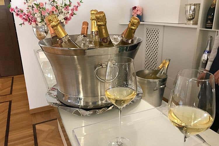 (“I miei nuovi menu” di Claudio Sadler 
Un nuovo viaggio dal piatto al pasto)