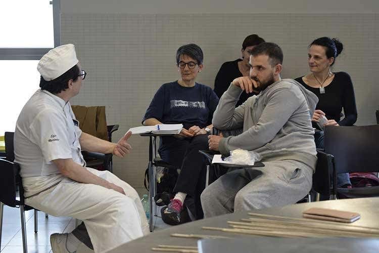 (I Percorsi del Molino
Comprendere i lievitati con Ezio  Marinato)