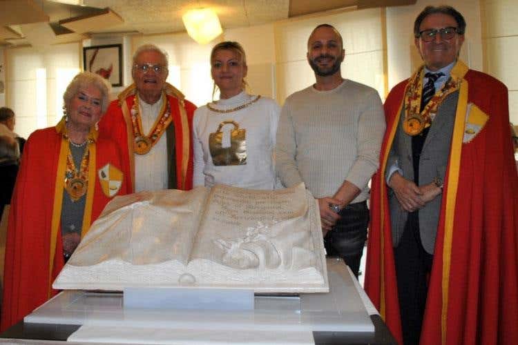 Il direttivo dell'Ordine coi titolari del ristorante - (I quattro mori e la Polenta 
Menu sardo-bergamasco a La Pelosetta)