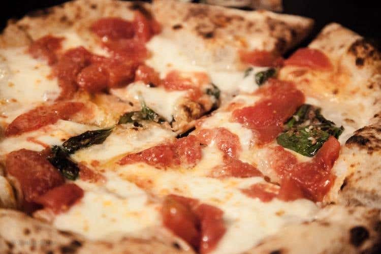 I talenti dell’arte bianca protagonisti 
con pane e mille porzioni di pizza (foto: Emily Bizzo)