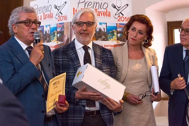 Alfonso Iaccarino, Giuseppe Saetta, Anna Maria Tossani e Baldassarre Agnelli - Iaccarino, Montano, Noschese, Marriott 
Gli Award 2016 di Italia a Tavola