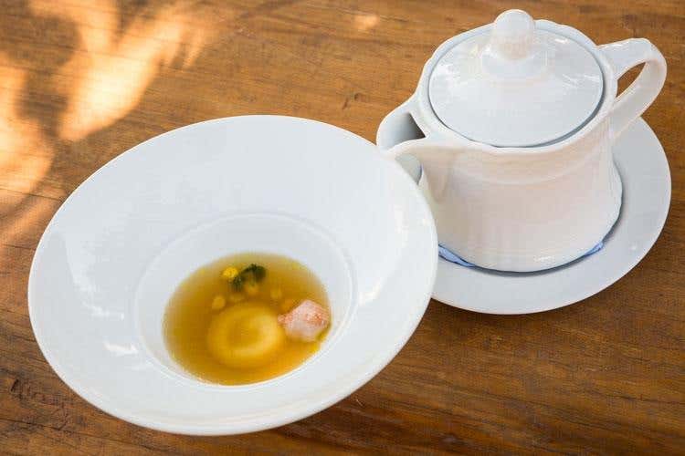 Brodo di scampo e mais con bottoncini di Bitto - Riccardo Lucque (Il Bitto “sotto le stelle” a La Fiorida 
L'omaggio dai cuochi Euro-Toques & Co)