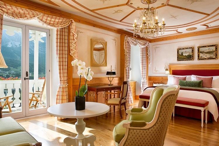 Junior suite (Il Cristallo di Cortina è Marriott 
Più ospiti internazionali, un'offerta a 360°)
