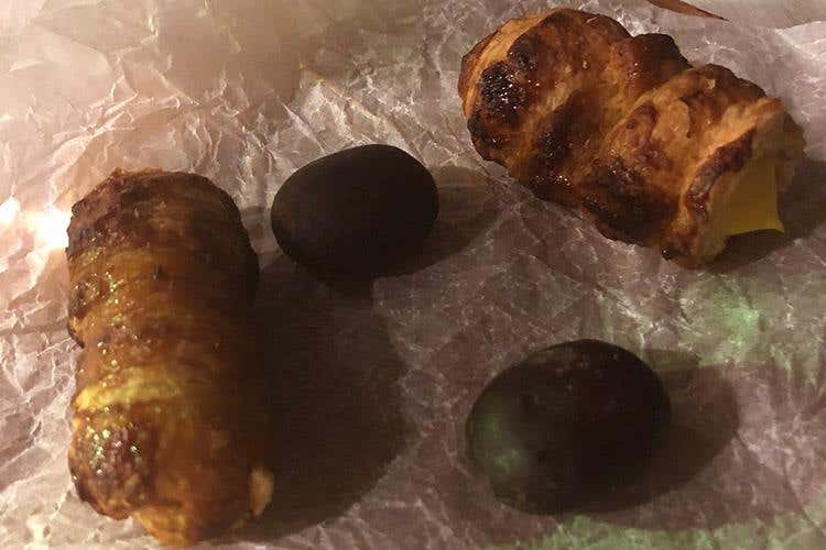 Piccola pasticceria (Il Garda in tavola da Evo Bardolino 
Sana e stagionale, la cucina di Gottardello)