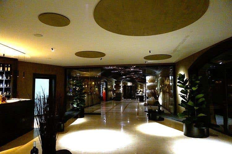 (Il lato gourmet di Poggio Le Volpi
Apre Barrique, firma Oliver Glowig)