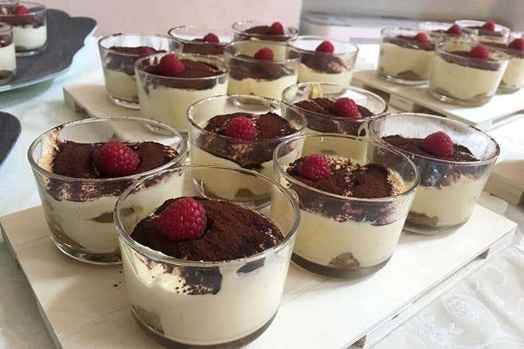Tiramisù (Il lunch di Matteo Sangiovanni Da Paestum alla tavola di Euro-Toques
