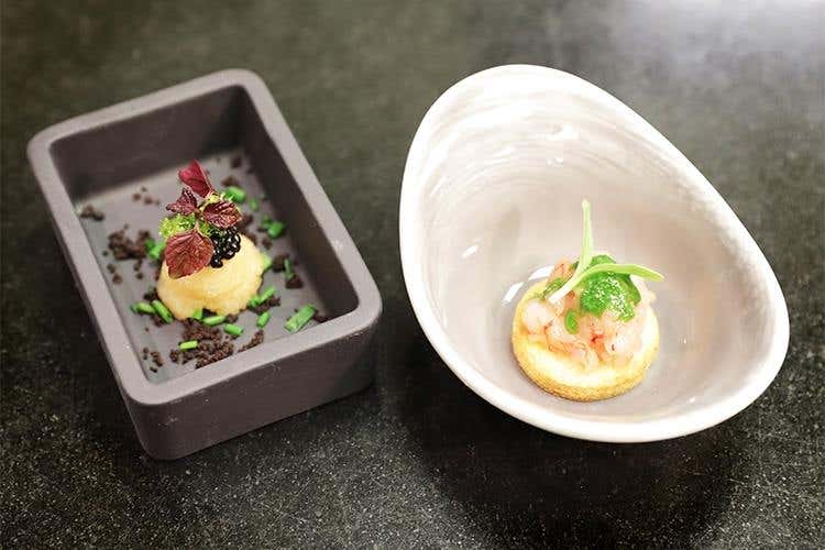 Pane croccante, gambero e basilico e chinotto, lime e caviale