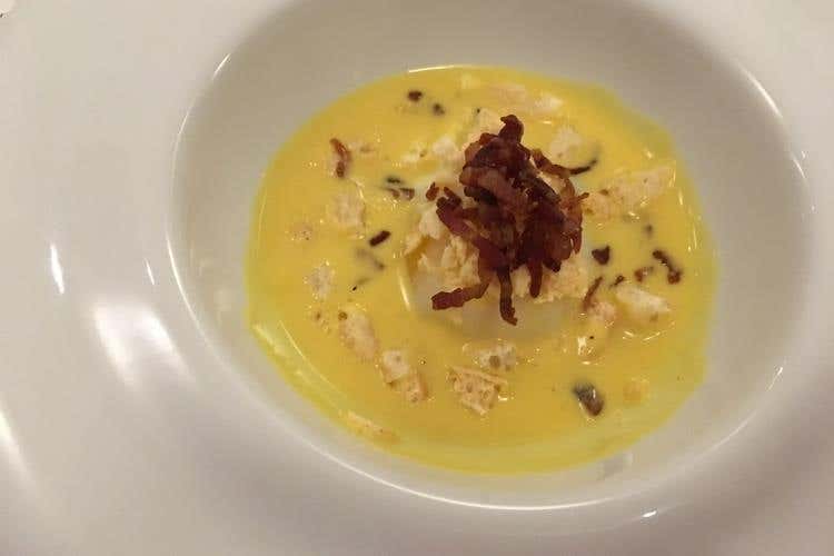 Uovo perfetto di Theo Penati con pistilli di zafferano ellenico - “Il mondo delle intolleranze”, prima cena 
L’alta cucina si dedica ai menu “senza”