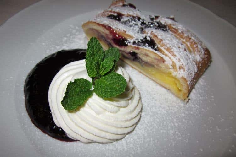 Treccia Mochena - Il piacere di mangiare all’italiana 
Ristoranti regionali alla “prima” dell’anno