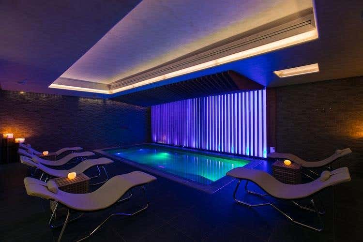 (Il Podere di Marfisa 
Hotel, cucina e vitigni a Farnese)