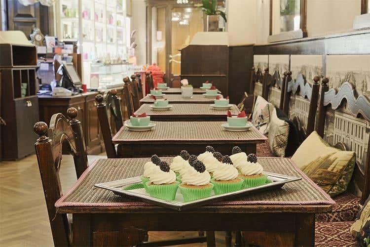 Il rito del tè all'inglese da Babingtons 
Tradizione a piazza di Spagna dal 1893