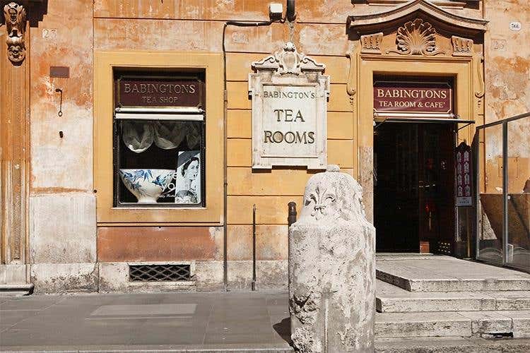Il rito del tè all'inglese da Babingtons 
Tradizione a piazza di Spagna dal 1893