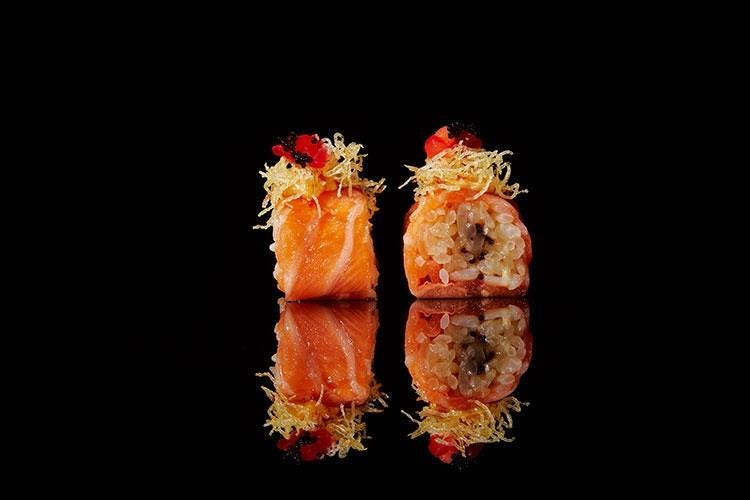 (Il sushi firmato Kisen torna a Milano 
Terza location per il creativo giapponese)