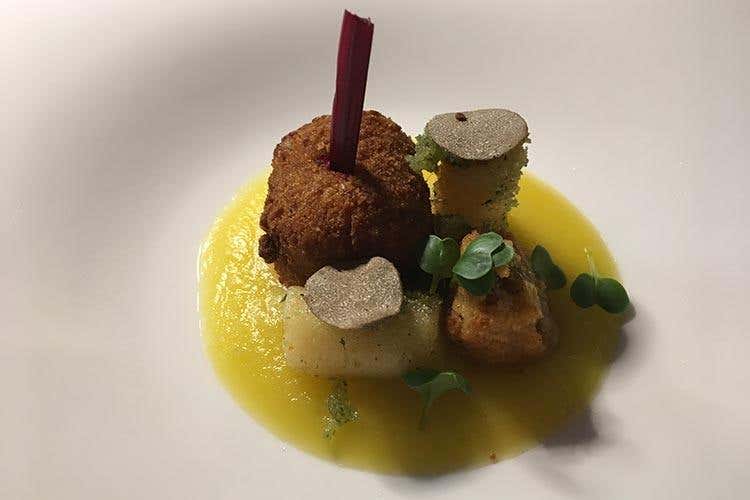 Lingua alla milanese, rapa gialla, patate, prezzemolo e tartufo - Il territorio nel piatto, senza eccezioni 
La cucina di Federico Beretta a Feel Como