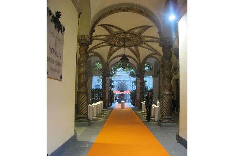 (Il Tourinot n. 10 di Guido Gobino 
celebra dieci anni di dolci creazioni)