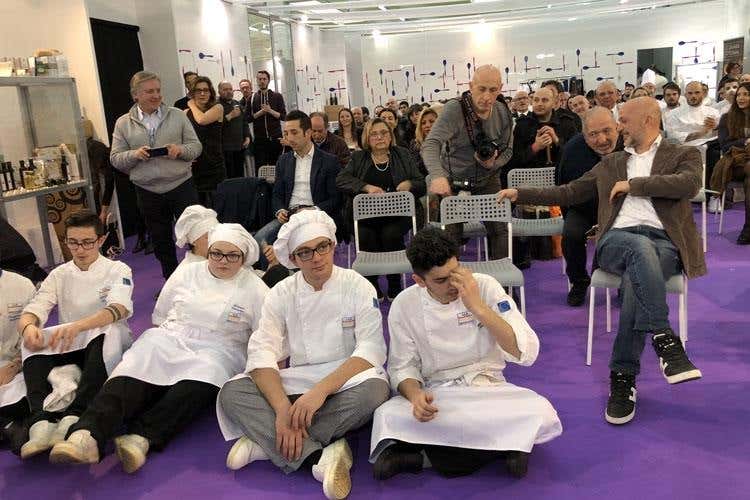Il tristellato Cerea a Tipicità «Giovani, non stancatevi di essere curiosi»