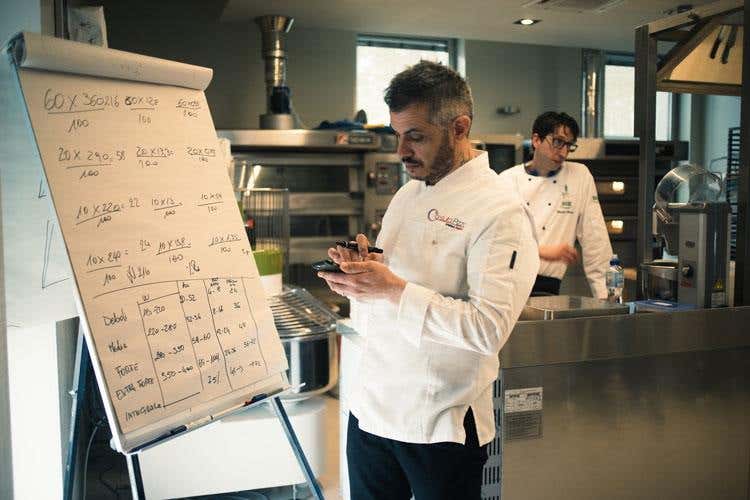 (Impasto indiretto, Biga e Poolish 
I corsi di formazione di Molino Grassi)