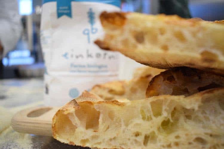 (Impasto indiretto, Biga e Poolish 
I corsi di formazione di Molino Grassi)