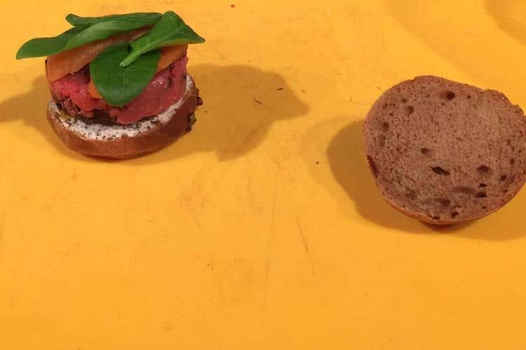 ChocoBurger - In 34mila al Salon du Chocolat 
Non c'è dolce senza design, moda e arte