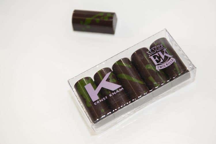 Pralina RapIn 34mila al Salon du Chocolat 
Non c'è dolce senza design, moda e arte