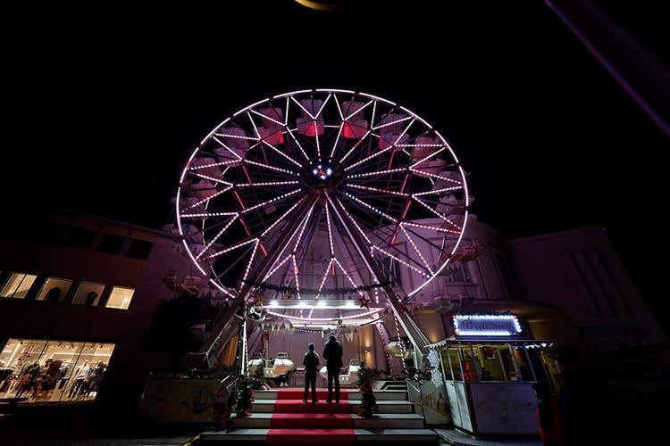 (In 500mila a Caorle Wonderland 
Mercatini di Natale in spiaggia)
