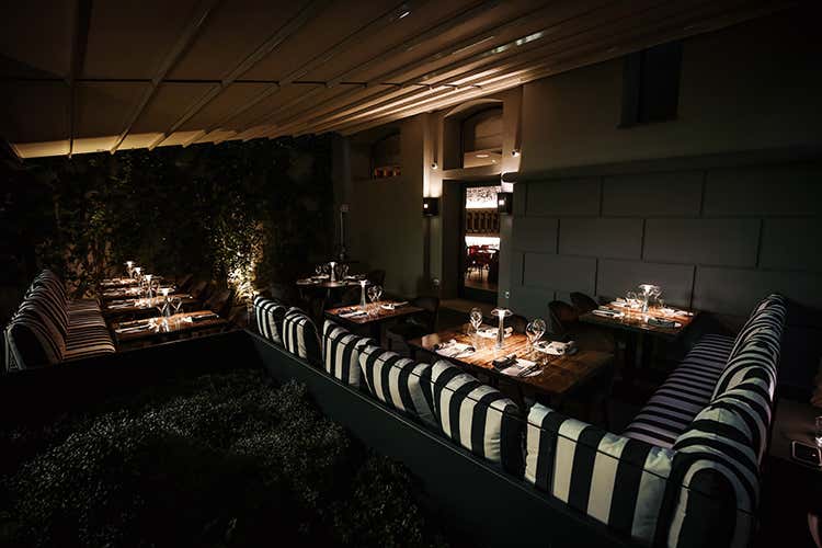 (Magnolia a Napoli 
Un’inedita food experience)