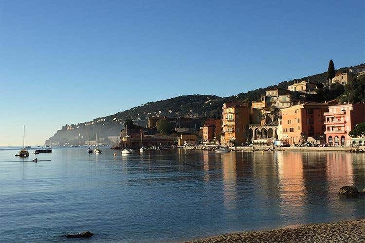 In Costa Azzurra si festeggia la primavera con una battaglia navale... fiorita