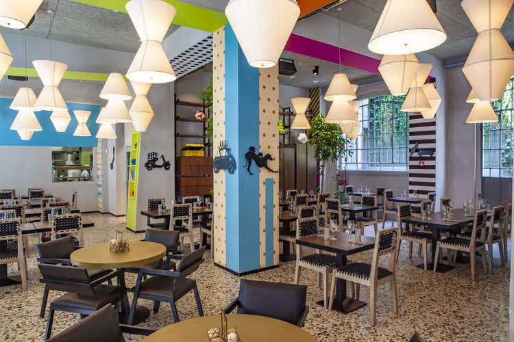 Un'altra sala del ristorante Spica (Inclusività e condivisione 
La cucina di Spica è globale)