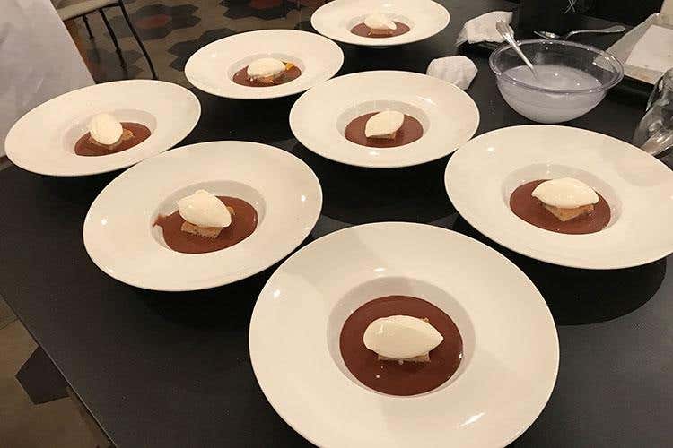 (Innocenti Evasioni Gourmet Factory 
La scuola di cucina di Tommaso Arrigoni)