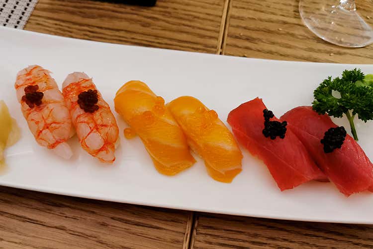 Selezione di Nigiri (Acquario Sushi Night 
Pesce fresco ma anche steakhouse)