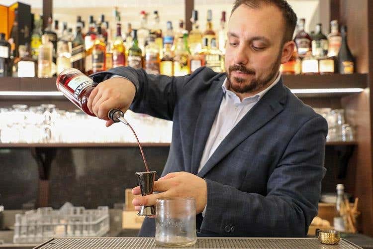 Valerio Trentani (L'Alchimia di Alberto Tasinato 
Cucina e mixology al passo con i tempi)