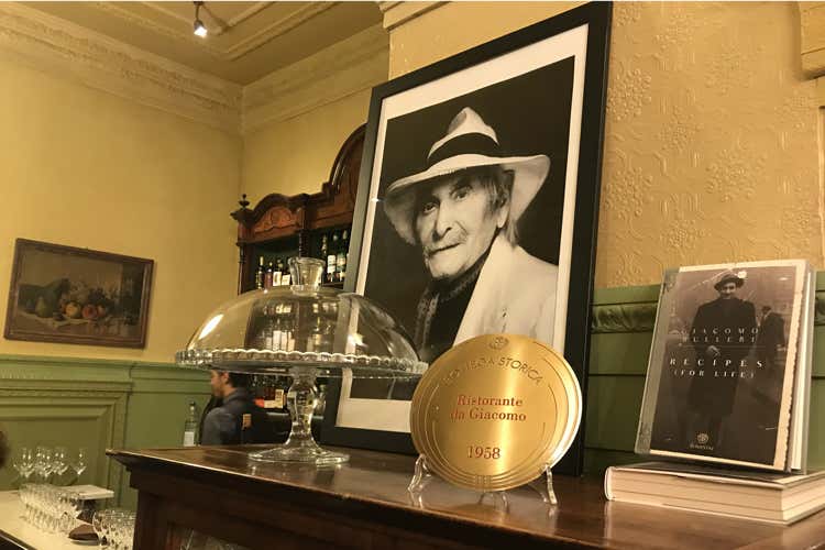 (L'area bar e una nuova sala 
L'ultima fatica di Giacomo Bulleri)