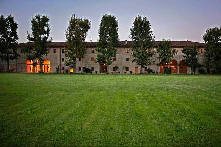 (La Barchessa di Villa Pisani 
Arte, cultura e cucina per tutte le esigenze)